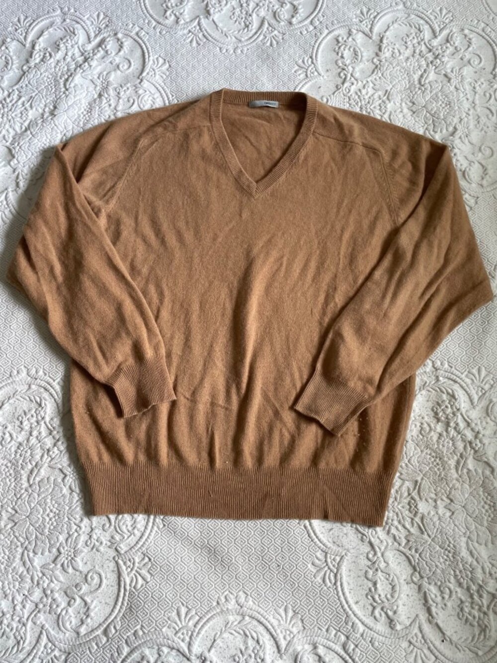Chamtex Camel Color V-Neck Pull Over Sweater Men's Size XL